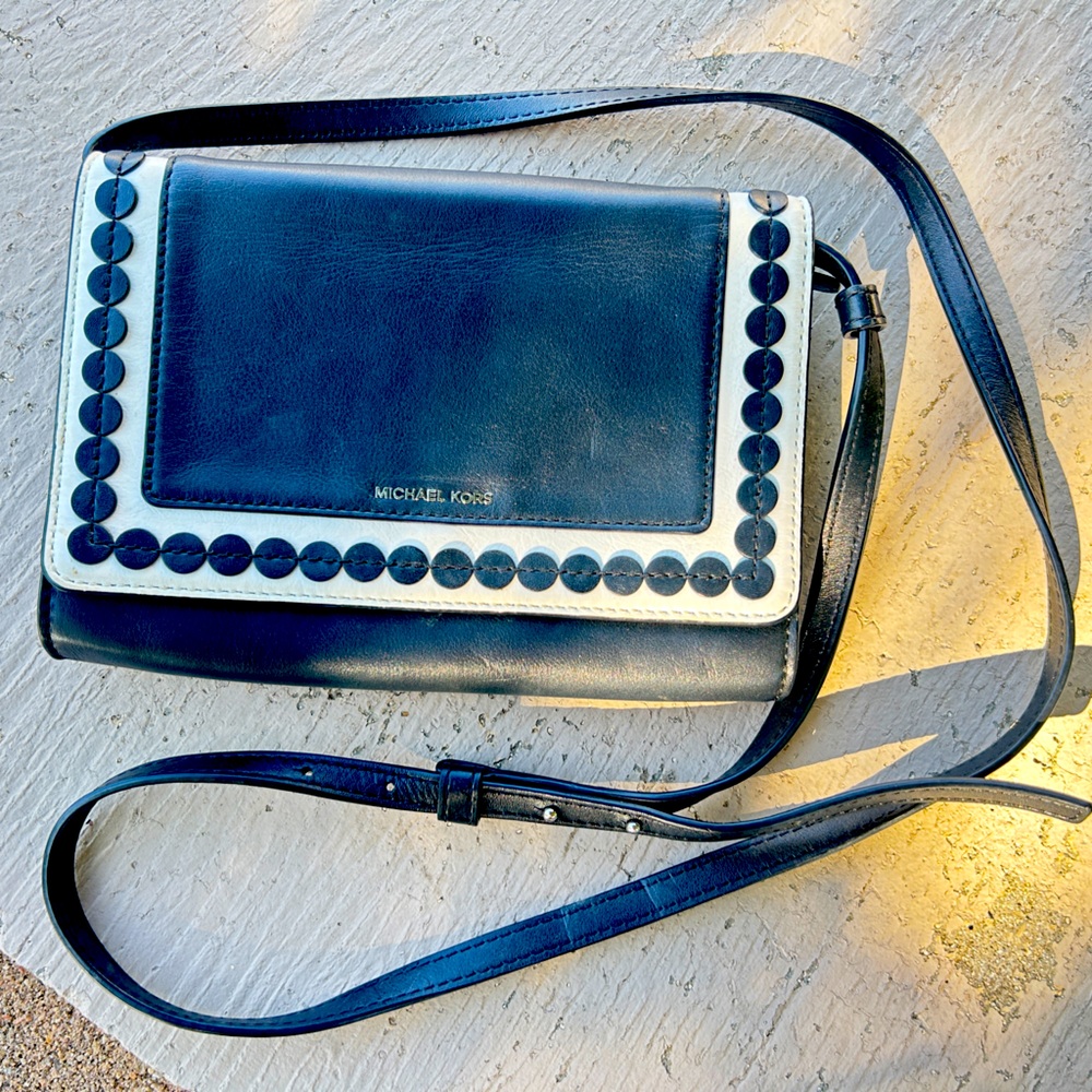 Michael Kors Black and White Crossbody Bag